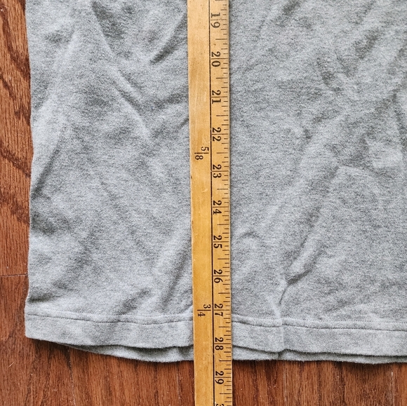 L.L.Bean Trandional Fit Men's Gray Long Sleeve Henley Size XL - Picture 5 of 7
